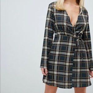 Asos : Prettylittlething wrap dress in green check